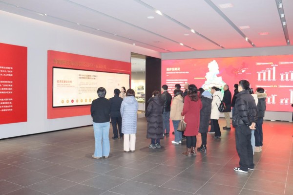 图片 1.jpg 图片 1.jpg